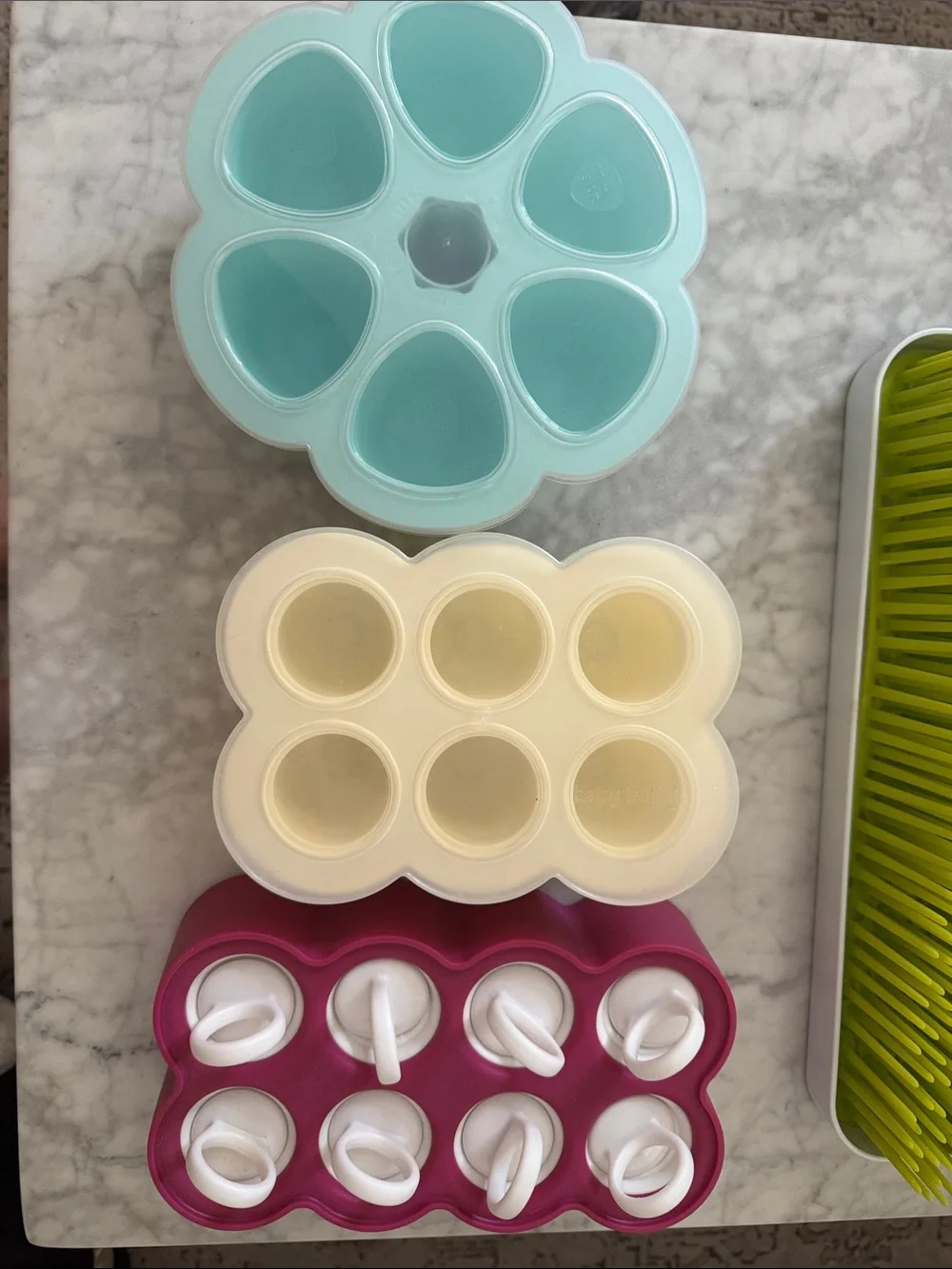 Boon Green Grass Drying Rack+ Flower Bottle Holders + Colorful Silicone Molds (3